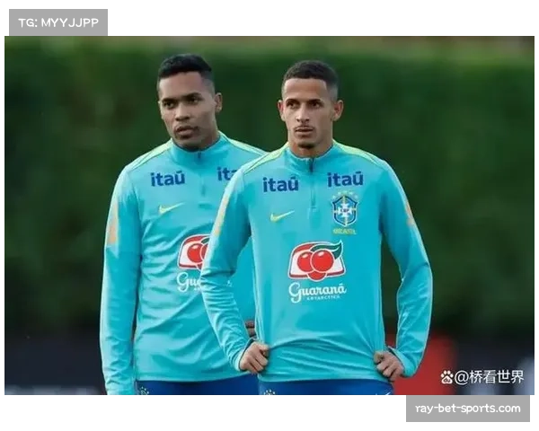 巴西左后卫阿莱士桑德罗老将压阵 恩里克桑托斯竞争上岗